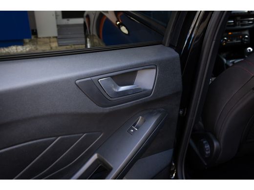 Ford Focus 1.0 EcoBoost Hybrid ST Line X Business | Achteruitrijcamera | Apple Carplay/Android Auto|telefoon... ActivLease financial lease