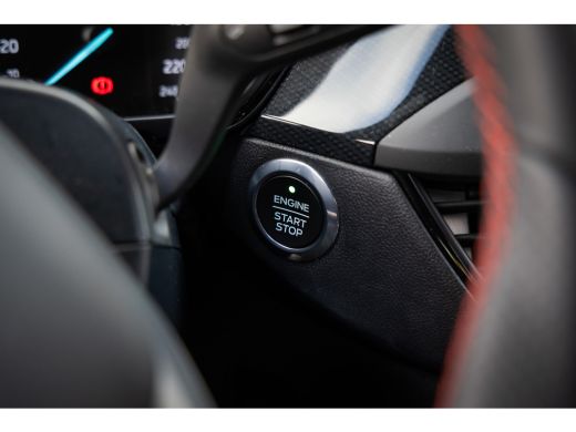 Ford Focus 1.0 EcoBoost Hybrid ST Line X Business | Achteruitrijcamera | Apple Carplay/Android Auto|telefoon... ActivLease financial lease