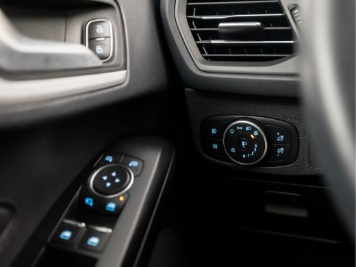 Ford Focus 1.0 EcoBoost Sport (APPLE CARPLAY, GROOT NAVI, LANE ASSIST, GETINT GLAS, SPORTSTOELEN, CRUISE, PA... ActivLease financial lease