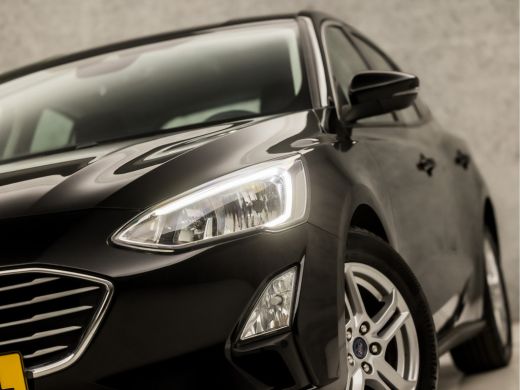 Ford Focus 1.0 EcoBoost Sport (APPLE CARPLAY, GROOT NAVI, LANE ASSIST, GETINT GLAS, SPORTSTOELEN, CRUISE, PA... ActivLease financial lease