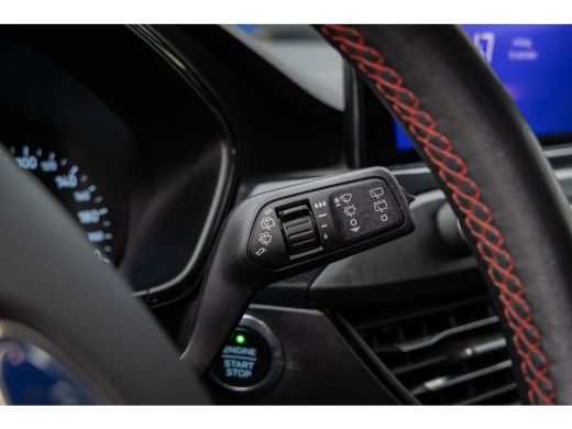 Ford Focus 1.0 EcoBoost ST Line Business | Trekhaak! | Stoel/stuur verwarming | Apple Carplay/Android Auto |... ActivLease financial lease