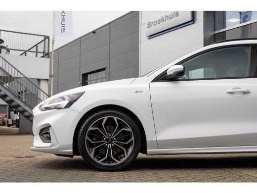Ford Focus 1.0 EcoBoost ST Line Business | Trekhaak! | Stoel/stuur verwarming | Apple Carplay/Android Auto |... ActivLease financial lease