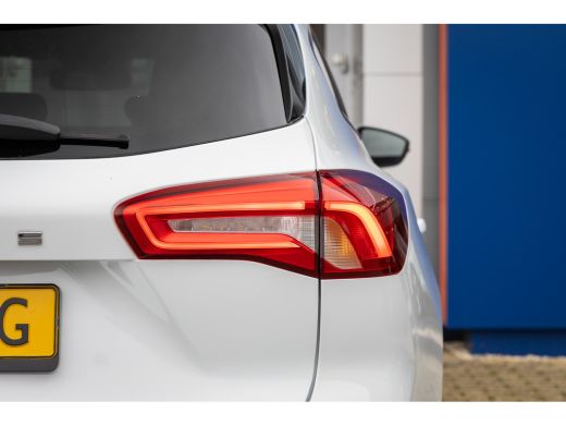 Ford Focus 1.0 EcoBoost ST Line Business | Trekhaak! | Stoel/stuur verwarming | Apple Carplay/Android Auto |... ActivLease financial lease