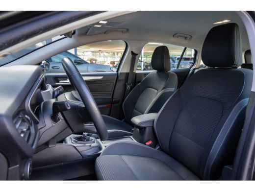 Ford Focus 1.0 EcoBoost Trend Edition Business | Camera | Stoel/stuur verwarming | Apple Carplay/Android Aut... ActivLease financial lease