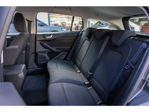 Ford Focus 1.0 EcoBoost Trend Edition Business | Camera | Stoel/stuur verwarming | Apple Carplay/Android Aut... ActivLease financial lease