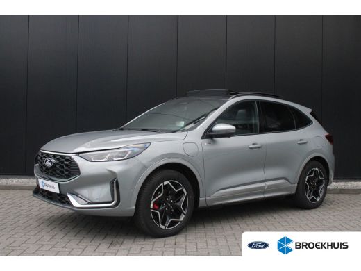 Ford Kuga 2.5 PHEV ST-Line X Full options | Trekhaak Ford Kuga 2.5 PHEV ST-Line X Full options | Trekhaak