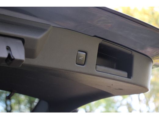 Ford Kuga 2.5 PHEV ST-Line X | TREKHAAK | LEDER | DEALER OH! | HEAD-UP | WINTERPACK | ELEKTR. STOEL | DODE ... ActivLease financial lease