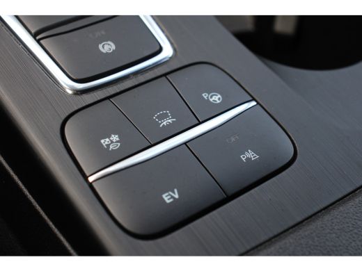 Ford Kuga 2.5 PHEV ST-Line X | TREKHAAK | LEDER | DEALER OH! | HEAD-UP | WINTERPACK | ELEKTR. STOEL | DODE ... ActivLease financial lease