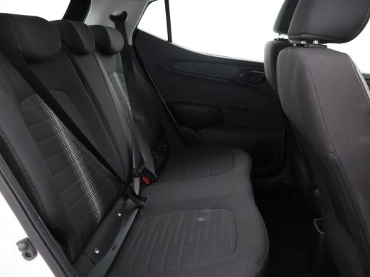 Hyundai i10 1.0 AUTOMAAT COMFORT 5-ZITS + APPLE CARPLAY | DAB+ | CRUISE CONTROL | TWO-TONE WIT/ZWART ActivLease financial lease