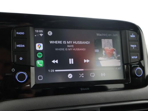 Hyundai i10 1.0 AUTOMAAT COMFORT 5-ZITS + APPLE CARPLAY | DAB+ | CRUISE CONTROL | TWO-TONE WIT/ZWART ActivLease financial lease
