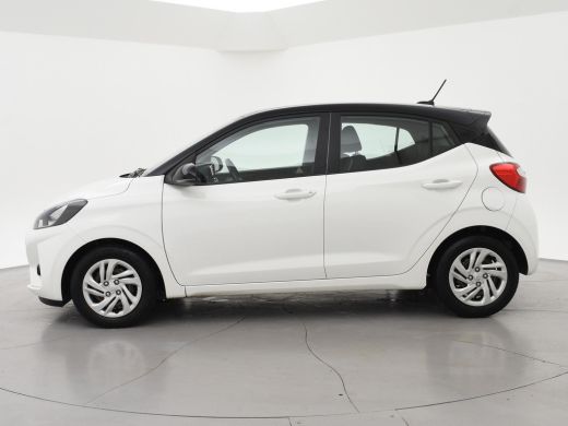 Hyundai i10 1.0 AUTOMAAT COMFORT 5-ZITS + APPLE CARPLAY | DAB+ | CRUISE CONTROL | TWO-TONE WIT/ZWART ActivLease financial lease