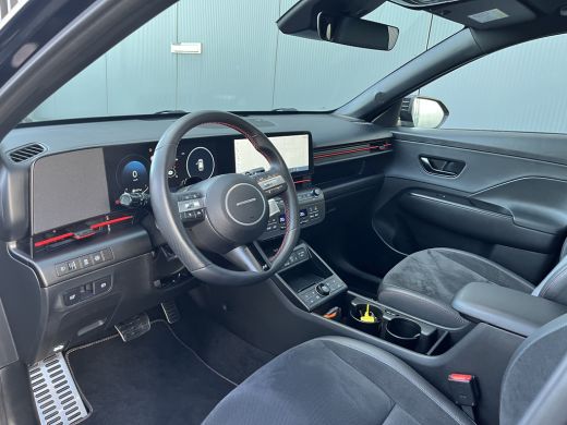 Hyundai Kona 1.6 GDI 140pk HEV N-Line Sky | Premium audio | 360 camera | Bestuurdersstoel met geheugen | Adapt... ActivLease financial lease