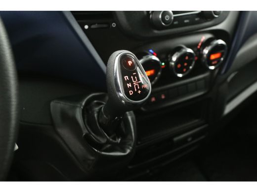 Iveco Daily 35S12V 2.3 410 L4H2 | Automaat | 3500kg Trekgew. | Trekhaak | Airco | Cruise | 3-Zits ActivLease financial lease