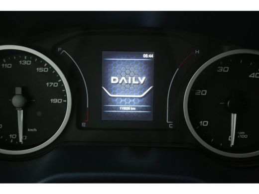 Iveco Daily 35S12V 2.3 410 L4H2 | Automaat | 3500kg Trekgew. | Trekhaak | Airco | Cruise | 3-Zits ActivLease financial lease