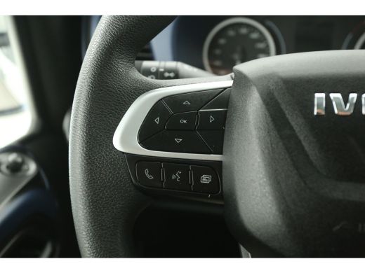 Iveco Daily 35S12V 2.3 410 L4H2 | Automaat | 3500kg Trekgew. | Trekhaak | Airco | Cruise | 3-Zits ActivLease financial lease