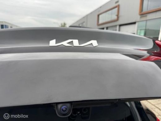 Kia Stonic 1.0 T 120PK MHEV DynamicLine Automaat , Hoge instap , Velgen , Navigatie & Apple carplay & Androi... ActivLease financial lease
