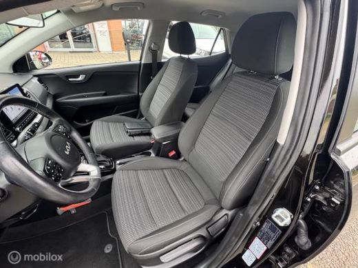 Kia Stonic 1.0 T 120PK MHEV DynamicLine Automaat , Hoge instap , Velgen , Navigatie & Apple carplay & Androi... ActivLease financial lease