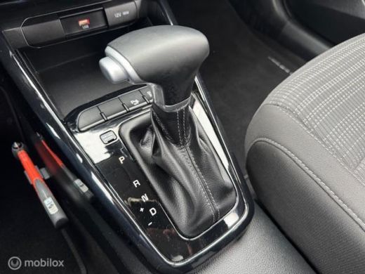Kia Stonic 1.0 T 120PK MHEV DynamicLine Automaat , Hoge instap , Velgen , Navigatie & Apple carplay & Androi... ActivLease financial lease