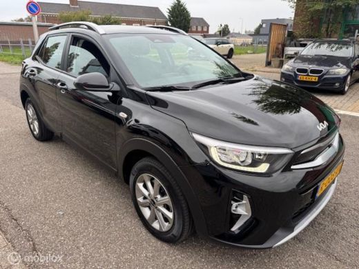 Kia Stonic 1.0 T 120PK MHEV DynamicLine Automaat , Hoge instap , Velgen , Navigatie & Apple carplay & Androi... ActivLease financial lease