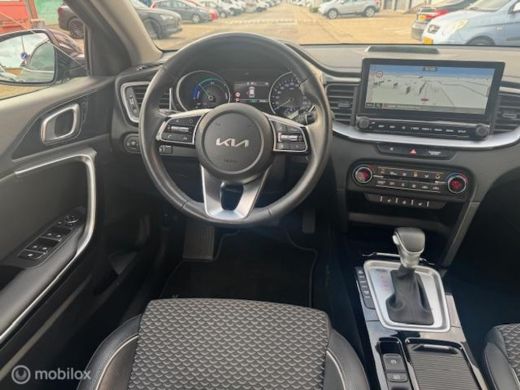 Kia XCeed 1.6 PHEV Dynamicline Automaat 60 km volledig elektrisch , hierna Hybride aandrijving , zeer gunst... ActivLease financial lease