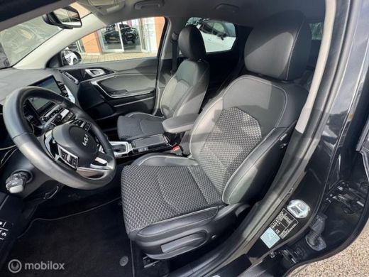 Kia XCeed 1.6 PHEV Dynamicline Automaat 60 km volledig elektrisch , hierna Hybride aandrijving , zeer gunst... ActivLease financial lease