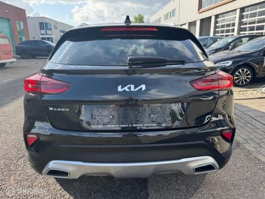 Kia XCeed 1.6 PHEV Dynamicline Automaat 60 km volledig elektrisch , hierna Hybride aandrijving , zeer gunst... ActivLease financial lease