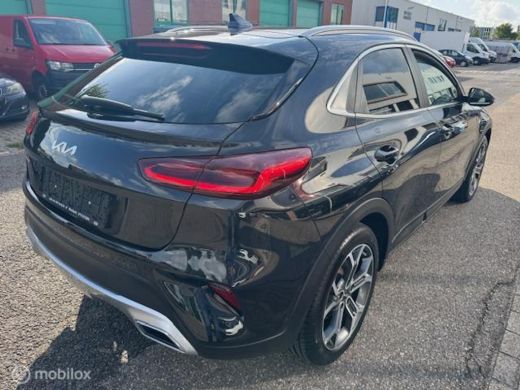 Kia XCeed 1.6 PHEV Dynamicline Automaat 60 km volledig elektrisch , hierna Hybride aandrijving , zeer gunst... ActivLease financial lease