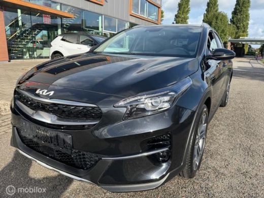Kia XCeed 1.6 PHEV Dynamicline Automaat 60 km volledig elektrisch , hierna Hybride aandrijving , zeer gunst... ActivLease financial lease