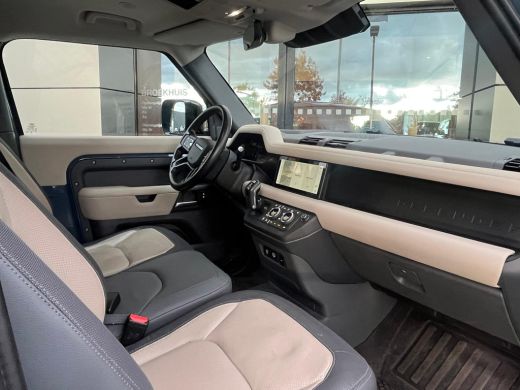 Land Rover Defender 90 P400 90 MHEV X-Dynamic SE | Luchtvering | Jumpseat | Afn trekhaak | Head-Up | Stoelkoeling/ver... ActivLease financial lease