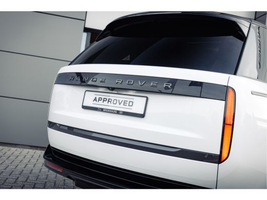 Land Rover Range Rover P460e HSE | 23 Inch Gloss Black | Shadow Pack | El.trekhaak | Pano | Head-up | Softclos ActivLease financial lease