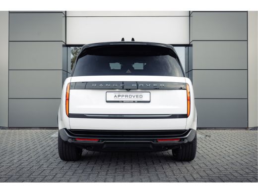 Land Rover Range Rover P460e HSE | 23 Inch Gloss Black | Shadow Pack | El.trekhaak | Pano | Head-up | Softclos ActivLease financial lease