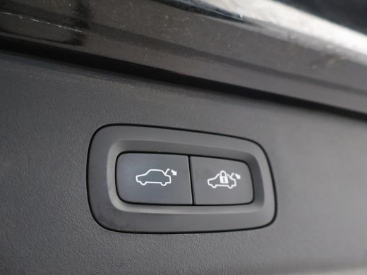 Lynk & Co 01 1.5 261 PK HYBRID AUT. + TREKHAAK 1800 KG | PREMIUM AUDIO | OPEN DAK | ADAPTIVE CRUISE | 20 INCH LMV ActivLease financial lease