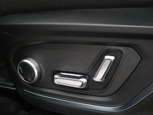 Lynk & Co 01 1.5 261 PK HYBRID AUT. + TREKHAAK 1800 KG | PREMIUM AUDIO | OPEN DAK | ADAPTIVE CRUISE | 20 INCH LMV ActivLease financial lease