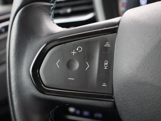 Lynk & Co 01 1.5 261 PK HYBRID AUT. + TREKHAAK 1800 KG | PREMIUM AUDIO | OPEN DAK | ADAPTIVE CRUISE | 20 INCH LMV ActivLease financial lease