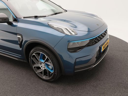 Lynk & Co 01 1.5 262 Pk Automaat | Zwarte Hemel | Full LED | Carplay | Panoramadak | Navigatiesysteem | Infini... ActivLease financial lease