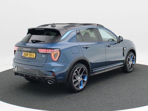 Lynk & Co 01 1.5 262 Pk Automaat | Zwarte Hemel | Full LED | Carplay | Panoramadak | Navigatiesysteem | Infini... ActivLease financial lease