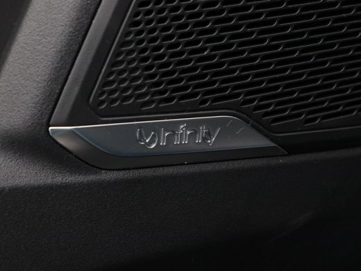 Lynk & Co 01 1.5 262 Pk Automaat | Zwarte Hemel | Full LED | Carplay | Panoramadak | Navigatiesysteem | Infini... ActivLease financial lease