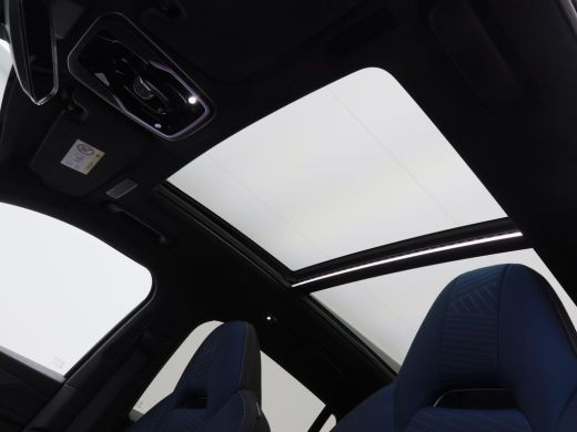 Lynk & Co 01 1.5 262 Pk Automaat | Zwarte Hemel | Full LED | Carplay | Panoramadak | Navigatiesysteem | Infini... ActivLease financial lease