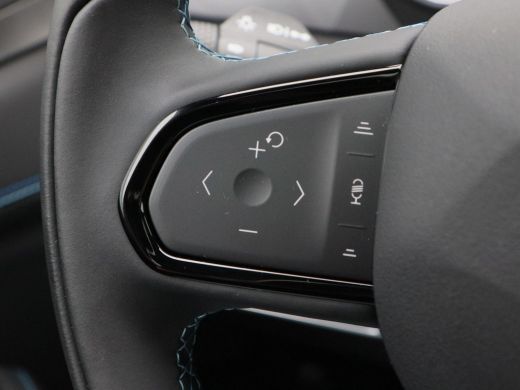 Lynk & Co 01 1.5 262 Pk Automaat | Zwarte Hemel | Full LED | Carplay | Panoramadak | Navigatiesysteem | Infini... ActivLease financial lease