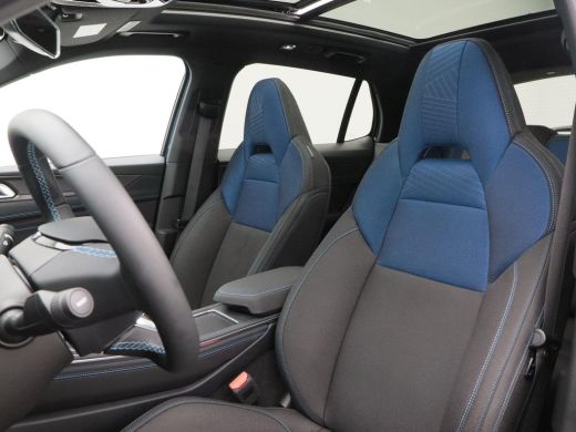 Lynk & Co 01 1.5 262 Pk Automaat | Zwarte Hemel | Full LED | Carplay | Panoramadak | Navigatiesysteem | Infini... ActivLease financial lease