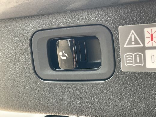 Mercedes-Benz C-Klasse Estate 180 AMG Line Trekhaak Pano Burmester Memory HUD Leer Verw+Ventilatie BOMVOL! ActivLease financial lease