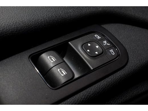 Mercedes-Benz Sprinter 311 CDI 115pk RWD L2H2 Airco/Navi/Camera 07-2024 ActivLease financial lease