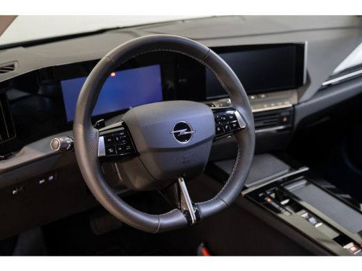 Opel Astra 1.6 Turbo Plug-In Hybrid 180PK | Adaptive Cruise C. | Groot Navi | Parkeersensoren | Climate Cont... ActivLease financial lease