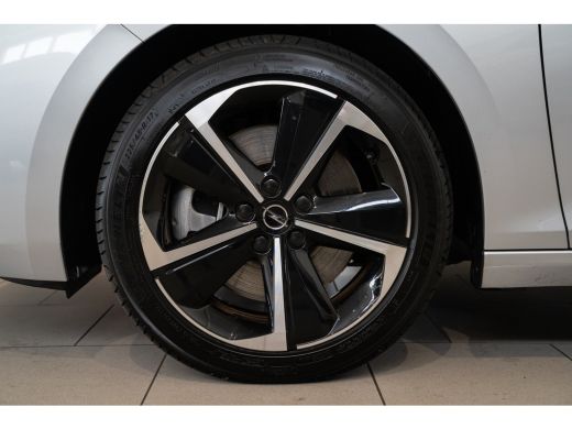 Opel Astra 1.6 Turbo Plug-In Hybrid 180PK | Adaptive Cruise C. | Groot Navi | Parkeersensoren | Climate Cont... ActivLease financial lease