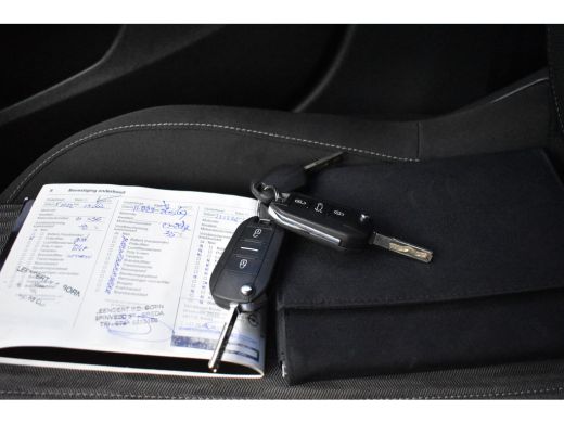 Opel Corsa 1.2 EDITION CRUISE/AIRCO/CARPLAY ActivLease financial lease