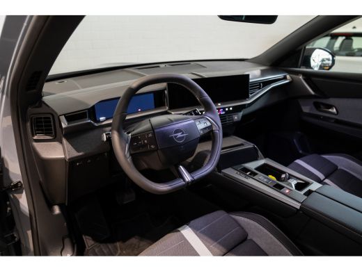 Opel Grandland 1.2 Turbo Hybrid Edition | Elektrische Achterklep | Stoel & Stuurverwarming | Comfort Stoelen | N... ActivLease financial lease