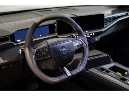 Opel Grandland 1.2 Turbo Hybrid Edition | Elektrische Achterklep | Stoel & Stuurverwarming | Comfort Stoelen | N... ActivLease financial lease