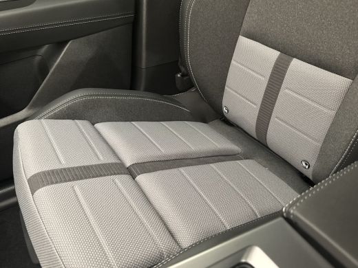 Opel Grandland 1.2 Turbo Hybrid eDCT6 GS | Actief noodremsysteem - radar & cameragestuurd | Derde hoofdsteun ach... ActivLease financial lease