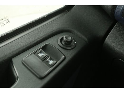 Opel Vivaro 1.6 CDTI L1H1 | Airco | Cruise | 3-Zits | Navigatie | Trekh. | Parkeersens. ActivLease financial lease