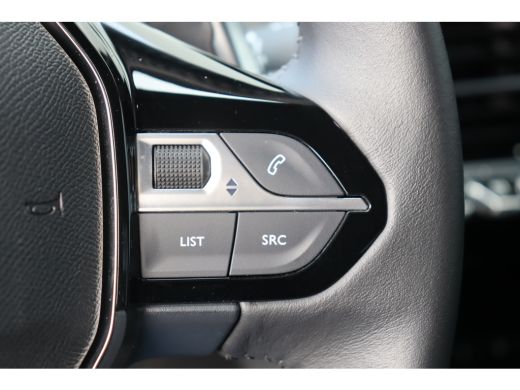 Peugeot 2008 1.2 HYBRID 136PK ALLURE AUTOMAAT / NAVI / LEDER / CLIMA / LED / PDC / 17" LMV / KEYLESS  / 360° C... ActivLease financial lease